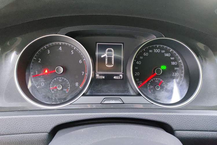 Used Volkswagen Golf 2018 230TSI Automatic Comfort Model Instrument Cluster