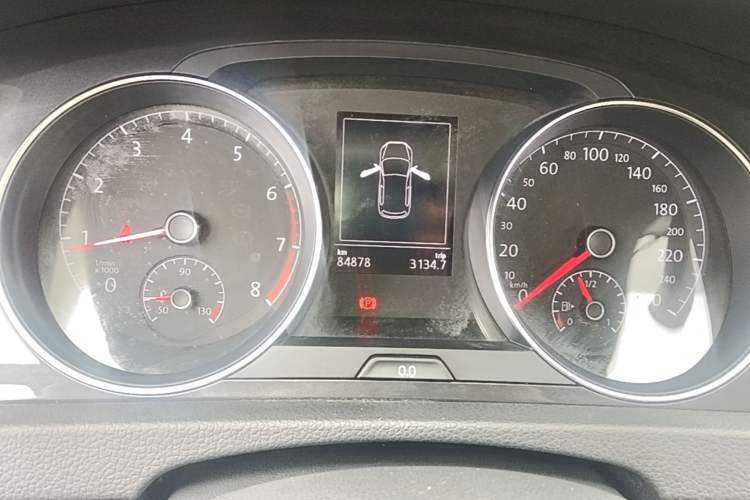 Used Volkswagen Golf 2018 230TSI Automatic Comfort Model Instrument Cluster