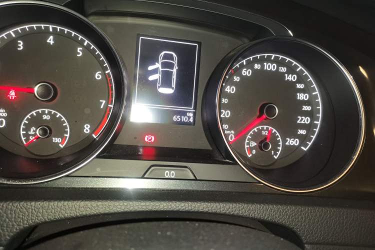 Used Volkswagen Golf 2018 230TSI Automatic Comfort Model Instrument Cluster