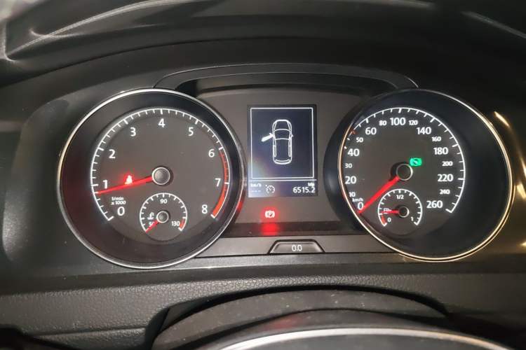 Used Volkswagen Golf 2018 1.6L Automatic Comfort Model Instrument Cluster
