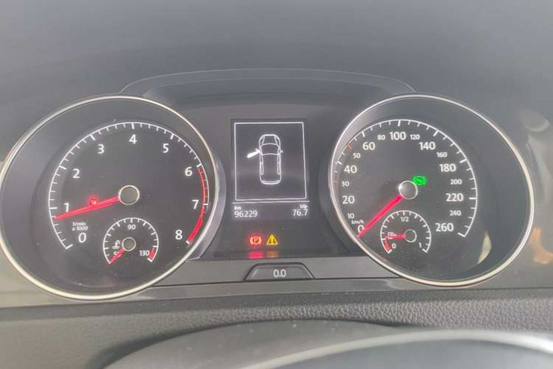 Used Volkswagen Golf 2018 230TSI Automatic Luxury Version Instrument Cluster