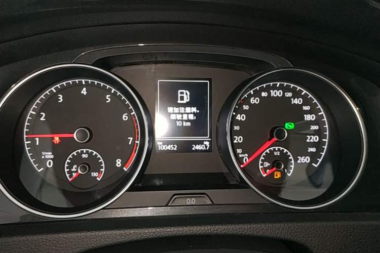 Used Volkswagen Golf 2018 230TSI Automatic Comfort Model Instrument Cluster