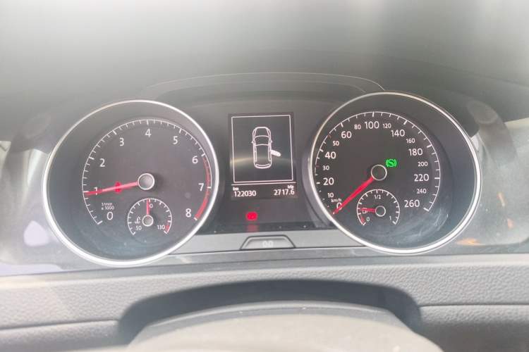 Used Volkswagen Golf 2018 230TSI Automatic Comfort Model Instrument Cluster