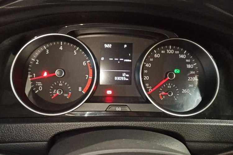 Used Volkswagen Golf 2018 1.6L Automatic Fashion Model Instrument Cluster