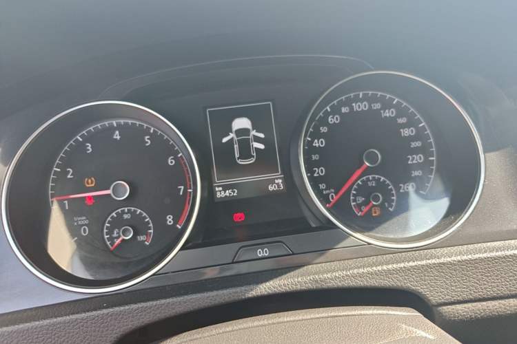 Used Volkswagen Golf 2018 230TSI Automatic Luxury Version Instrument Cluster