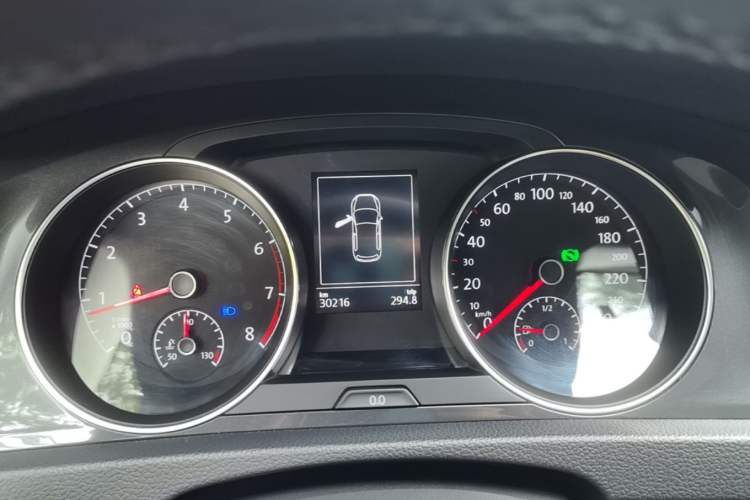Used Volkswagen Golf 2018 1.6L Automatic Comfort Model Instrument Cluster