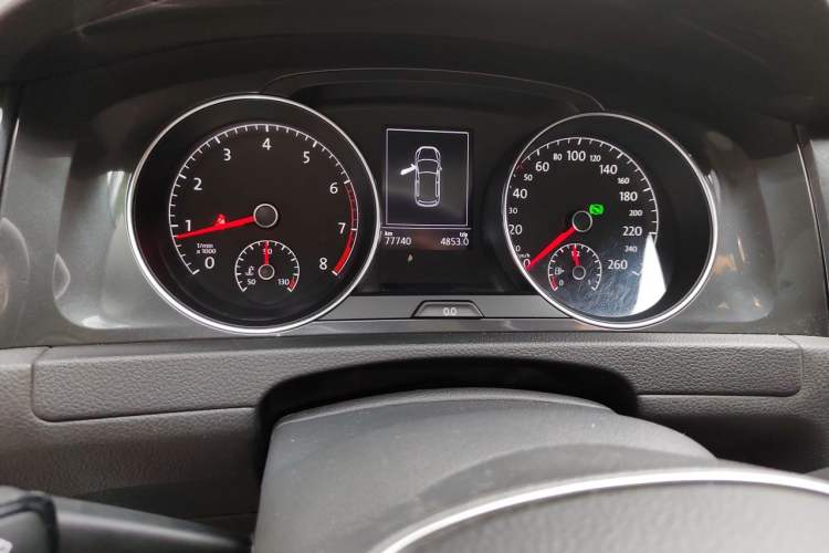 Used Volkswagen Golf 2018 230TSI Automatic Comfort Model Instrument Cluster