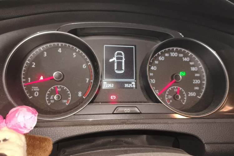 Used Volkswagen Golf 2018 1.6L Automatic Comfort Model Instrument Cluster