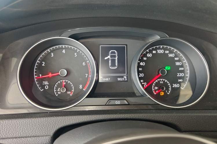 Used Volkswagen Golf 2018 230TSI Automatic Comfort Model Instrument Cluster