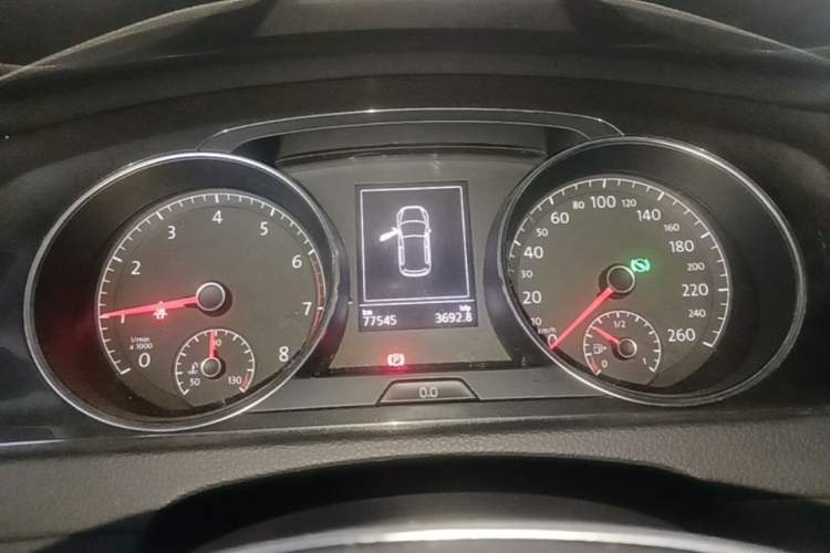 Used Volkswagen Golf 2018 230TSI Automatic Comfort Model Instrument Cluster