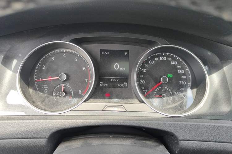 Used Volkswagen Golf 2018 230TSI Automatic Comfort Model Instrument Cluster