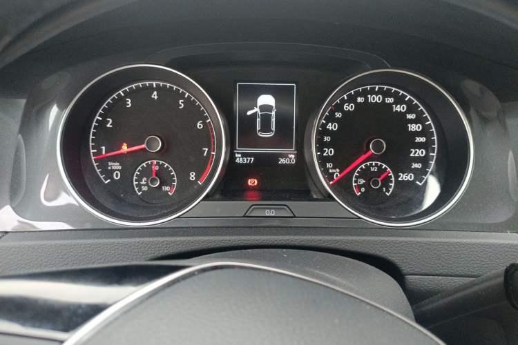 Used Volkswagen Golf 2018 230TSI Automatic Luxury Version Instrument Cluster