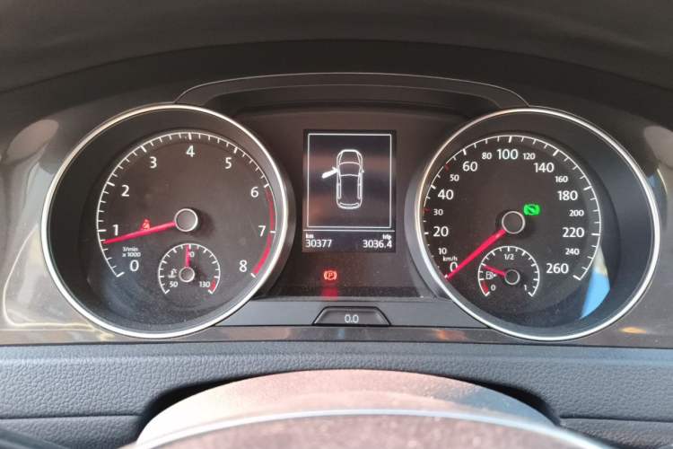 Used Volkswagen Golf 2018 1.6L Automatic Comfort Model Instrument Cluster