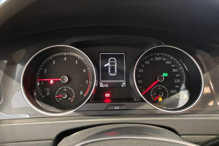 Used Volkswagen Golf 2018 230TSI Automatic Luxury Version Instrument Cluster