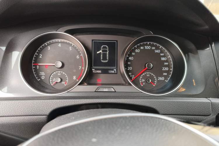 Used Volkswagen Golf 2018 230TSI Automatic Luxury Version Instrument Cluster