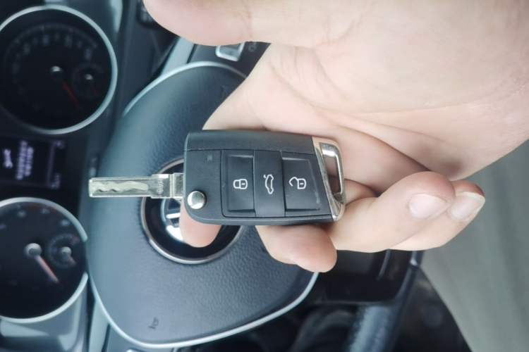 Used Volkswagen Golf 2018 1.6L Automatic Comfort Model Interior 1