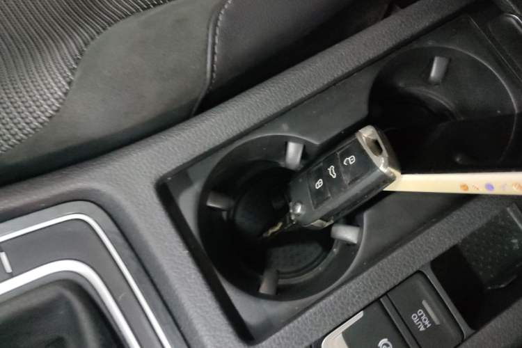 Used Volkswagen Golf 2018 230TSI Automatic Comfort Model Interior 1