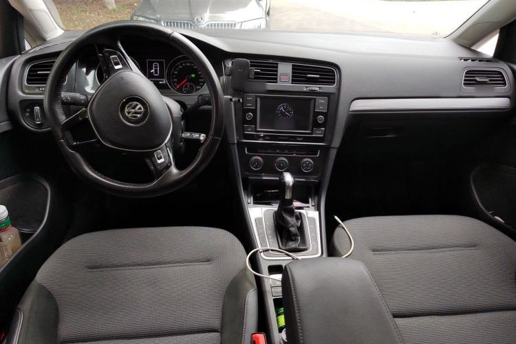 Used Volkswagen Golf 2018 230TSI Automatic Comfort Model Interior 2