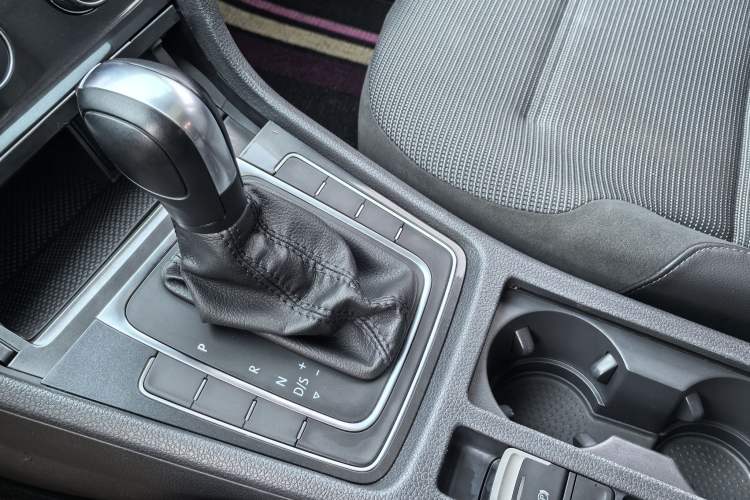Used Volkswagen Golf 2018 1.6L Automatic Comfort Model Interior 6