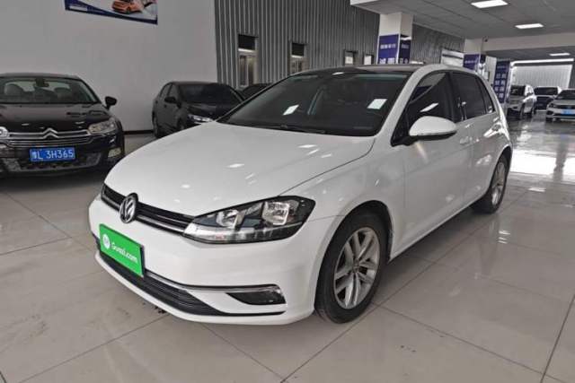 Ojetý Volkswagen Golf 2018 230TSI Automatic Comfort Model