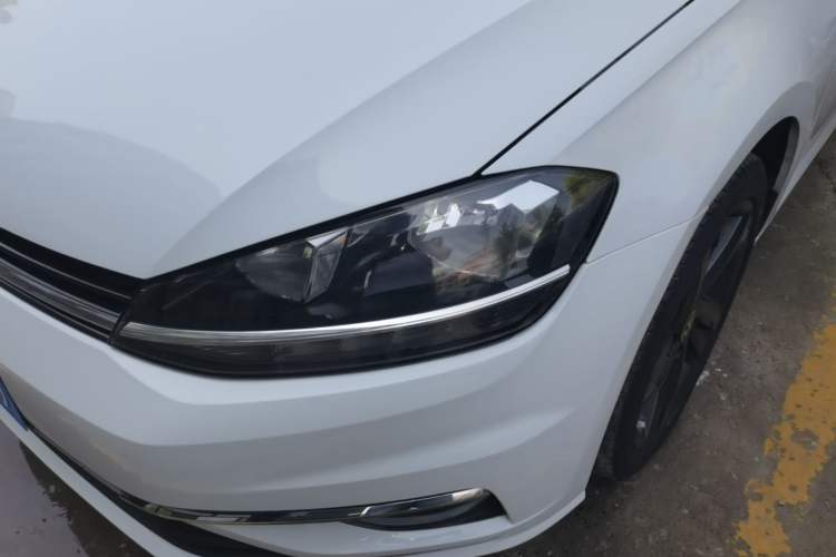Used Volkswagen Golf 2018 230TSI Automatic Luxury Version Left Front Headlight