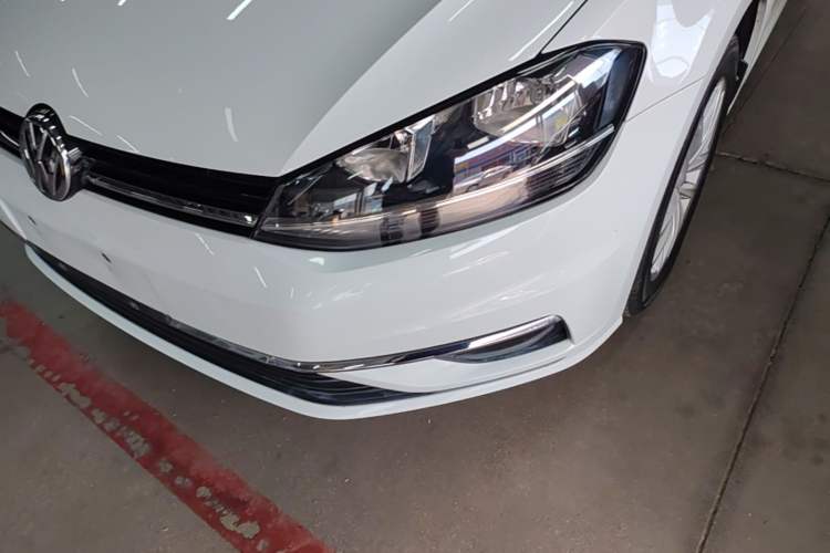 Used Volkswagen Golf 2018 230TSI Automatic Comfort Model Left Front Headlight