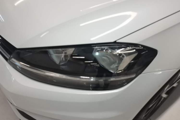 Used Volkswagen Golf 2018 230TSI Automatic Luxury Version Left Front Headlight