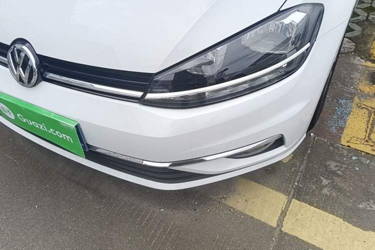 Used Volkswagen Golf 2018 230TSI Automatic Comfort Model Left Front Headlight