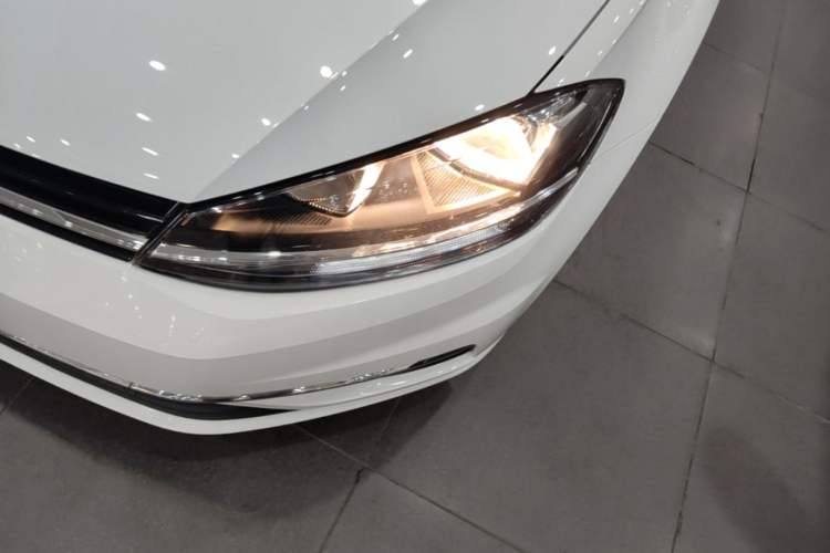 Used Volkswagen Golf 2018 230TSI Automatic Comfort Model Left Front Headlight