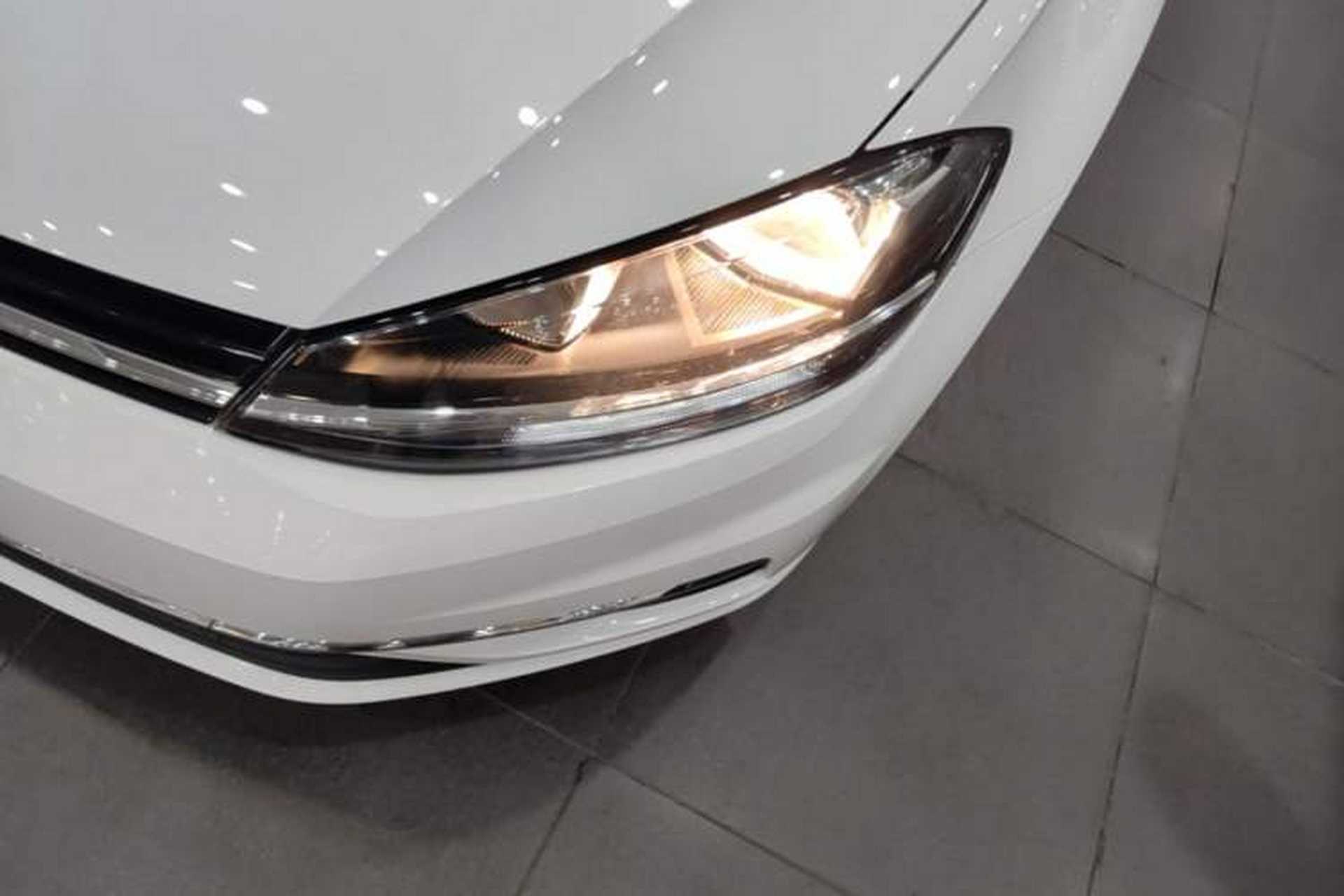 Used Volkswagen Golf 2018 230TSI Automatic Comfort Model Left Front Headlight