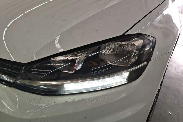 Used Volkswagen Golf 2018 230TSI Automatic Comfort Model Left Front Headlight