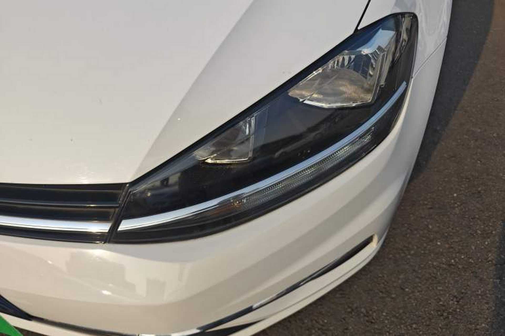 Used Volkswagen Golf 2018 230TSI Automatic Comfort Model Left Front Headlight