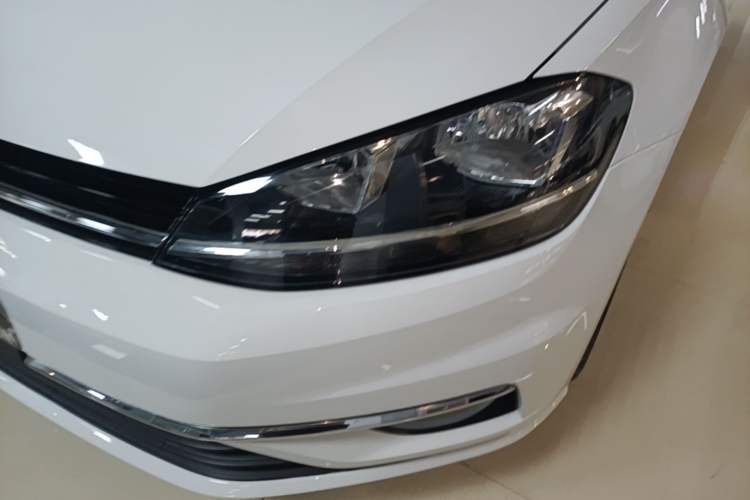 Used Volkswagen Golf 2018 1.6L Automatic Comfort Model Left Front Headlight