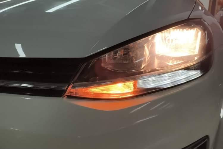 Used Volkswagen Golf 2018 1.6L Automatic Comfort Model Left Front Headlight