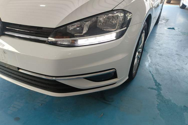 Used Volkswagen Golf 2018 230TSI Automatic Comfort Model Left Front Headlight