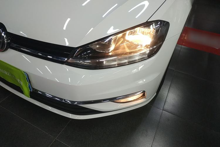 Used Volkswagen Golf 2018 230TSI Automatic Comfort Model Left Front Headlight