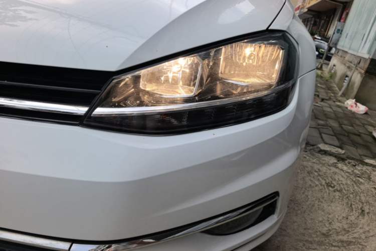 Used Volkswagen Golf 2018 1.6L Automatic Comfort Model Left Front Headlight