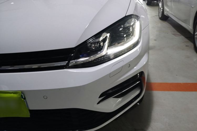 Used Volkswagen Golf 2018 280TSI Automatic R-Line Model Left Front Headlight