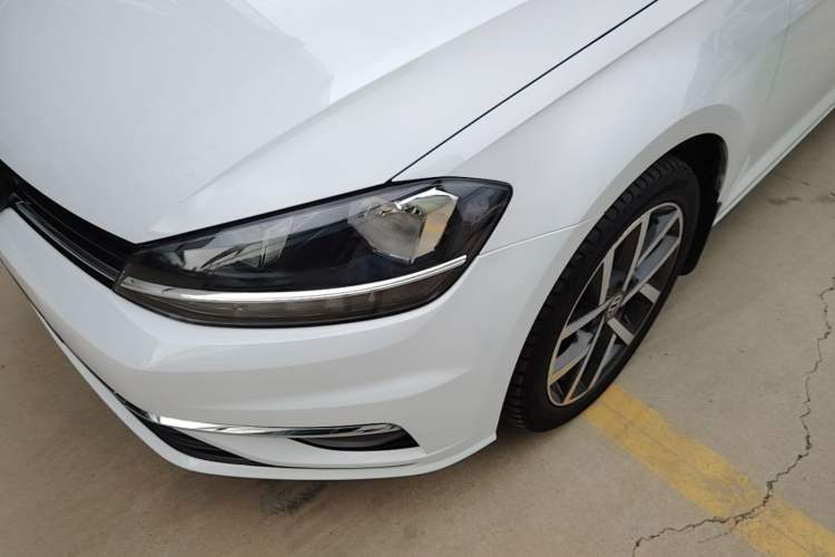 Used Volkswagen Golf 2018 230TSI Automatic Luxury Version Left Front Headlight