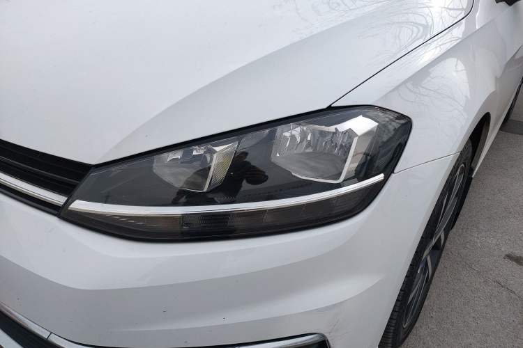 Used Volkswagen Golf 2018 230TSI Automatic Luxury Version Left Front Headlight