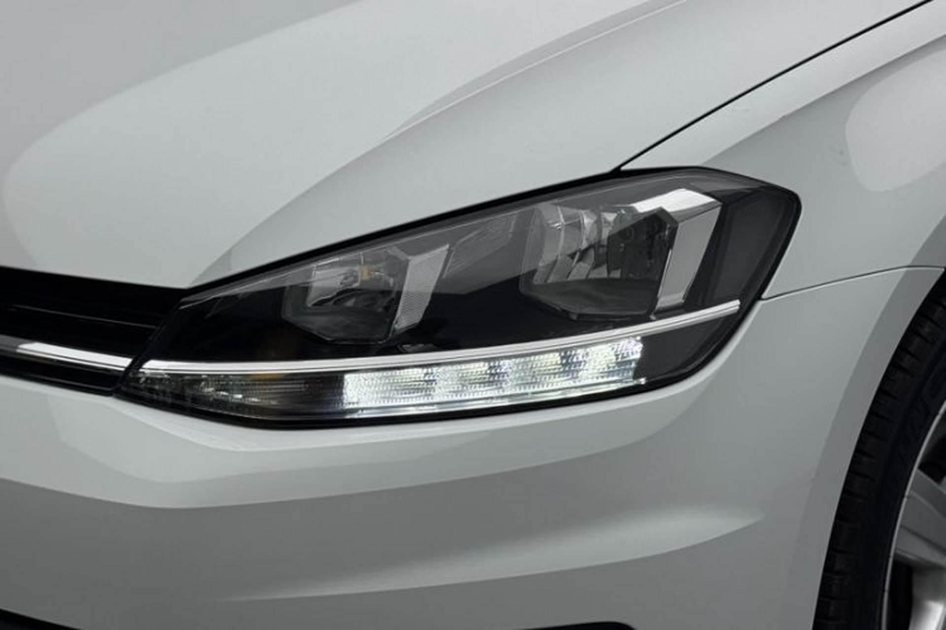 Used Volkswagen Golf 2018 1.6L Automatic Fashion Model Left Front Headlight