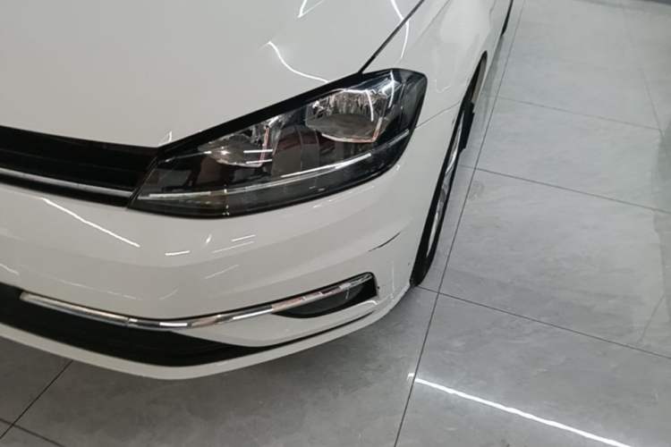 Used Volkswagen Golf 2018 230TSI Automatic Comfort Model Left Front Headlight