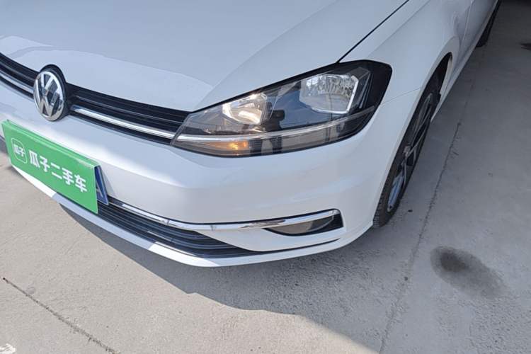 Used Volkswagen Golf 2018 230TSI Automatic Luxury Version Left Front Headlight