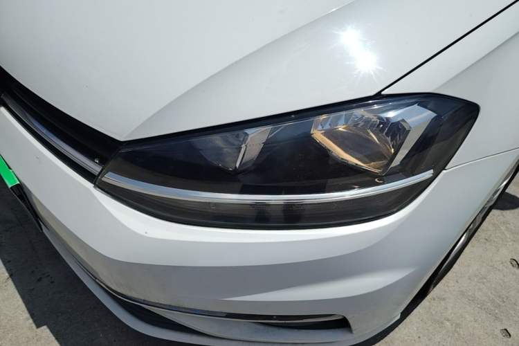 Used Volkswagen Golf 2018 1.6L Automatic Comfort Model Left Front Headlight