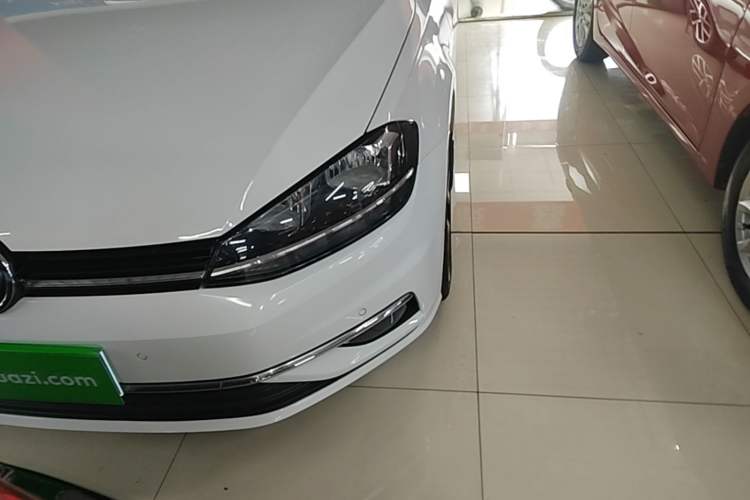 Used Volkswagen Golf 2018 230TSI Automatic Luxury Version Left Front Headlight