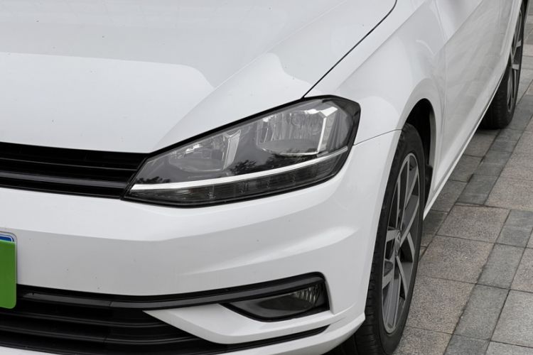 Used Volkswagen Golf 2018 230TSI Automatic Luxury Version Left Front Headlight