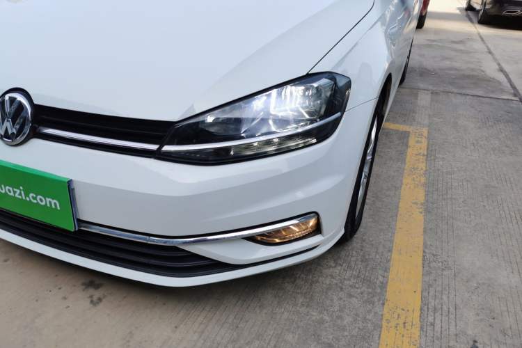 Used Volkswagen Golf 2018 230TSI Automatic Comfort Model Left Front Headlight