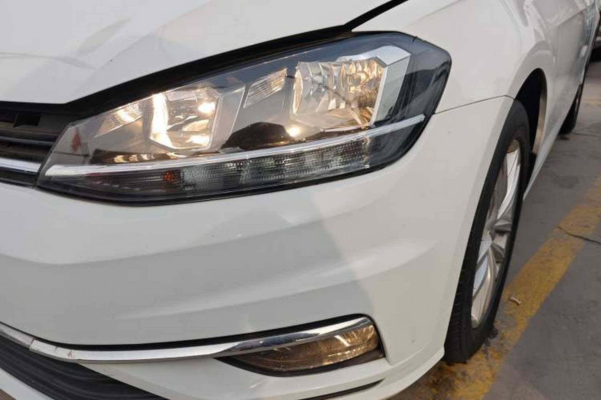 Used Volkswagen Golf 2018 230TSI Automatic Comfort Model Left Front Headlight