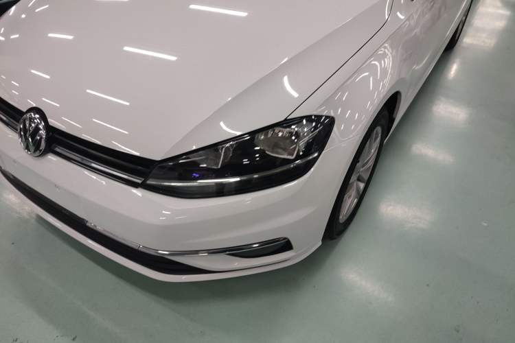 Used Volkswagen Golf 2018 230TSI Automatic Comfort Model Left Front Headlight