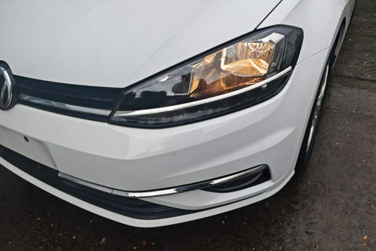 Used Volkswagen Golf 2018 1.6L Automatic Comfort Model Left Front Headlight